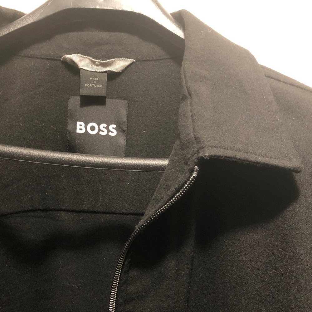 Hugo Boss coat black and Silver Zipper Detail